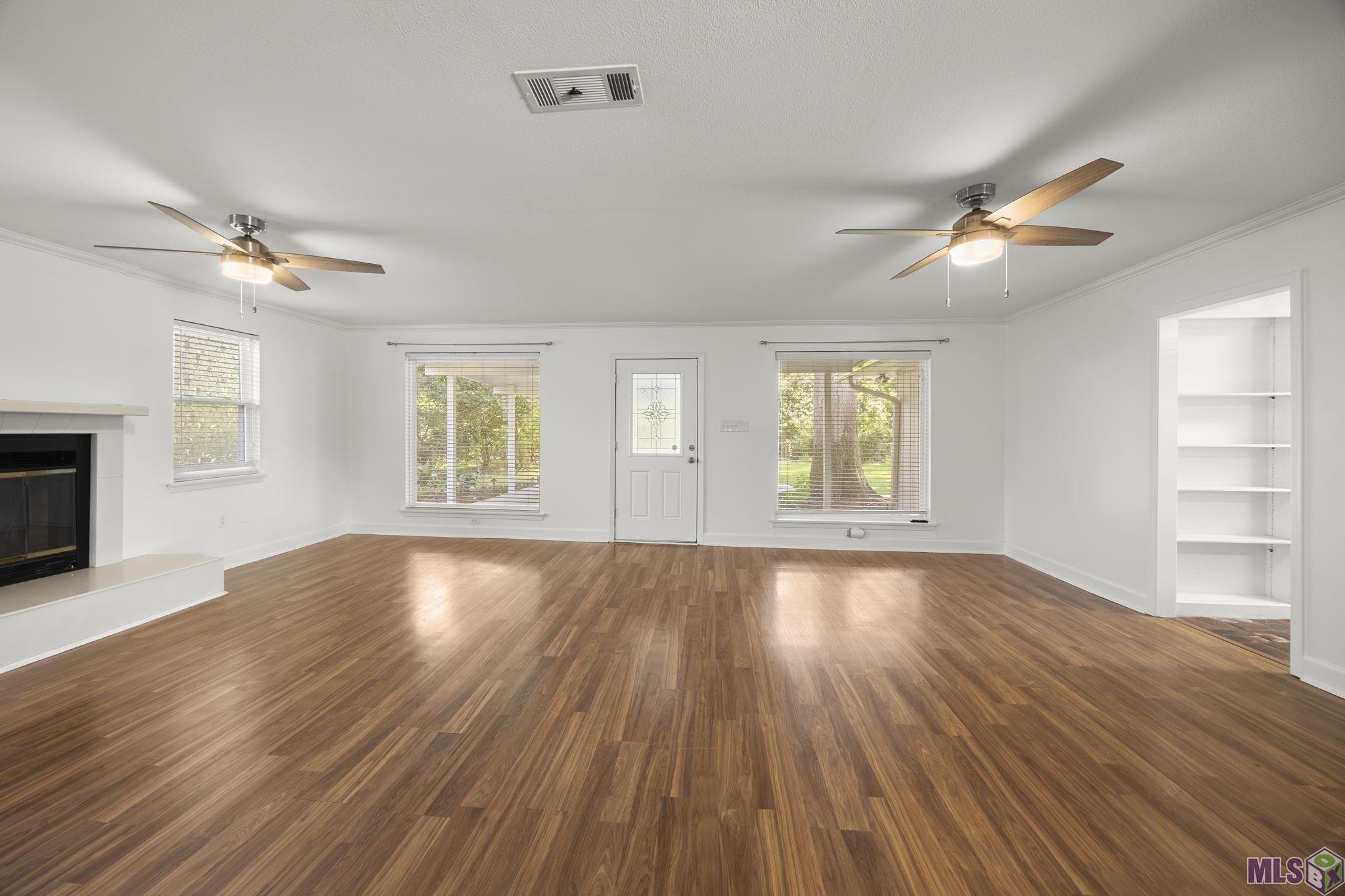 9835 Judi Avenue Baton Rouge, LA 70815 - Photo 8 of 27 Living/Dining Combo