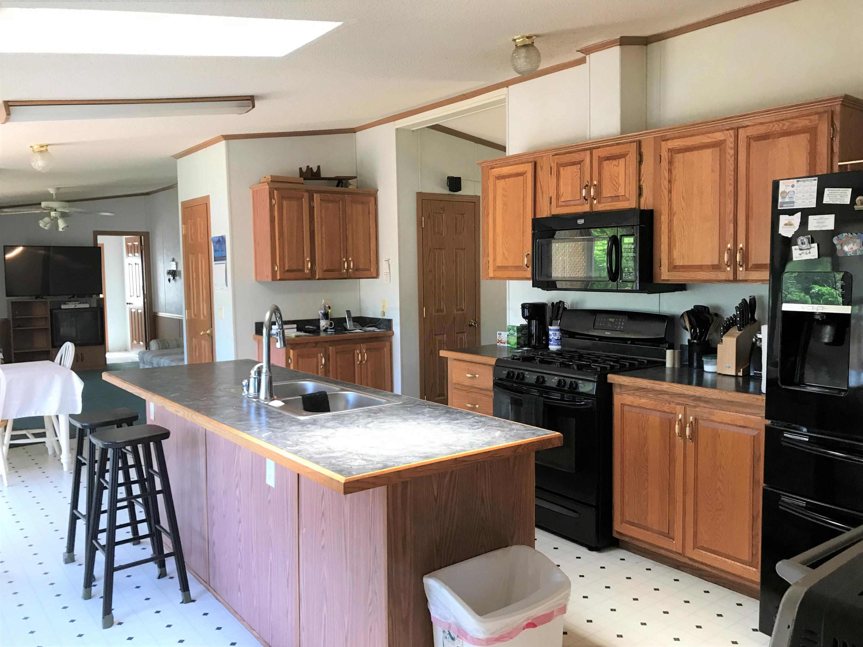 9750 Sidle Road Nashport, OH 43830 - Photo 5 of 32