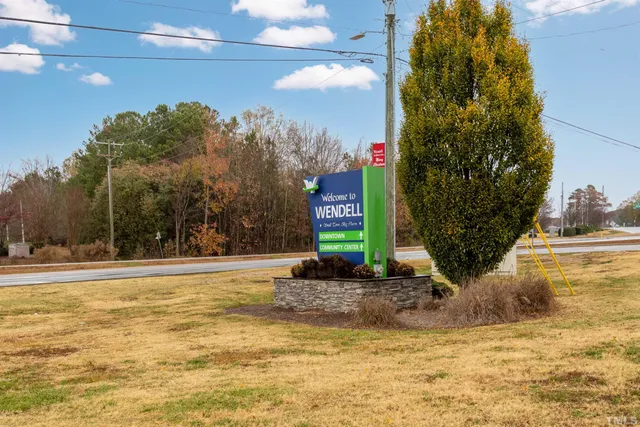 $440,000 | 2721 Wendell Boulevard, Wendell, NC 27591