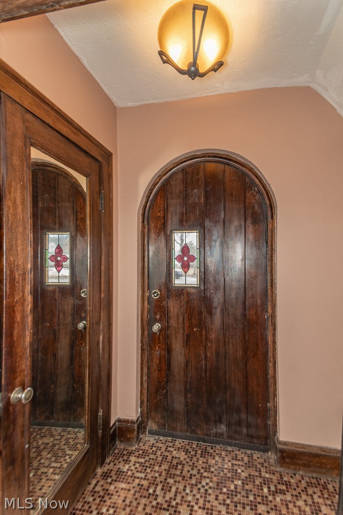 3311 Lee Road Cleveland, OH 44120 - Photo 33 of 33 Front Foyer