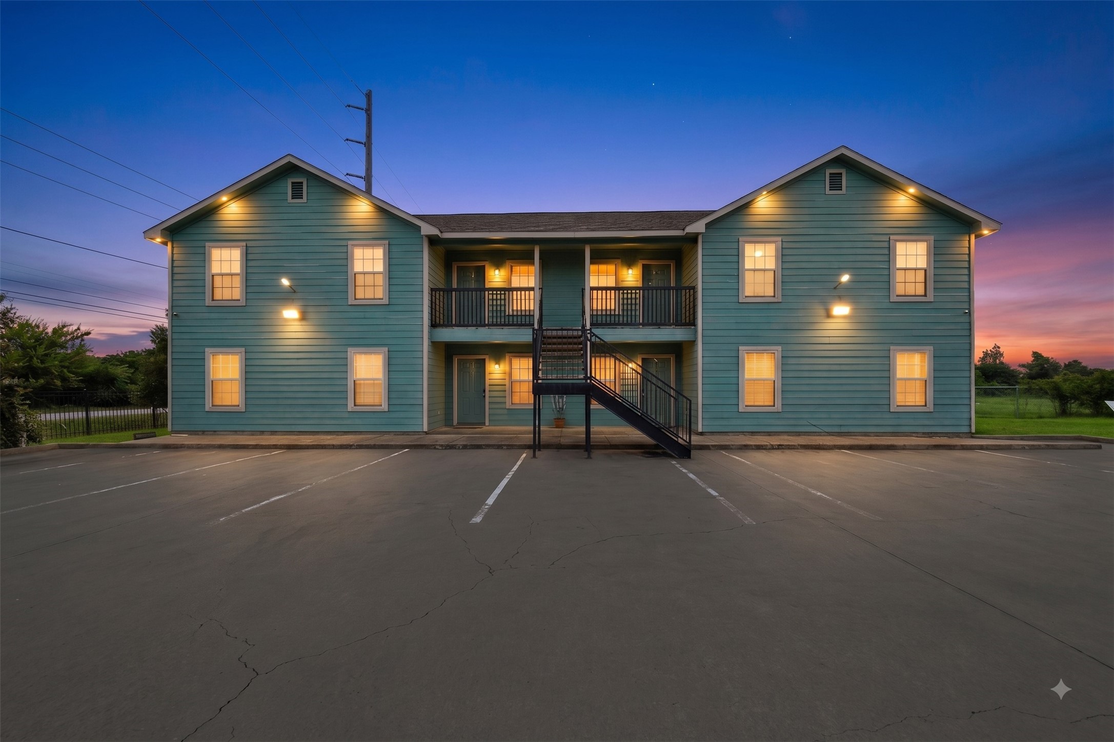 2013 Ellis School Road Baytown, TX 77521 - Photo 1 of 31 Gallery Image 1