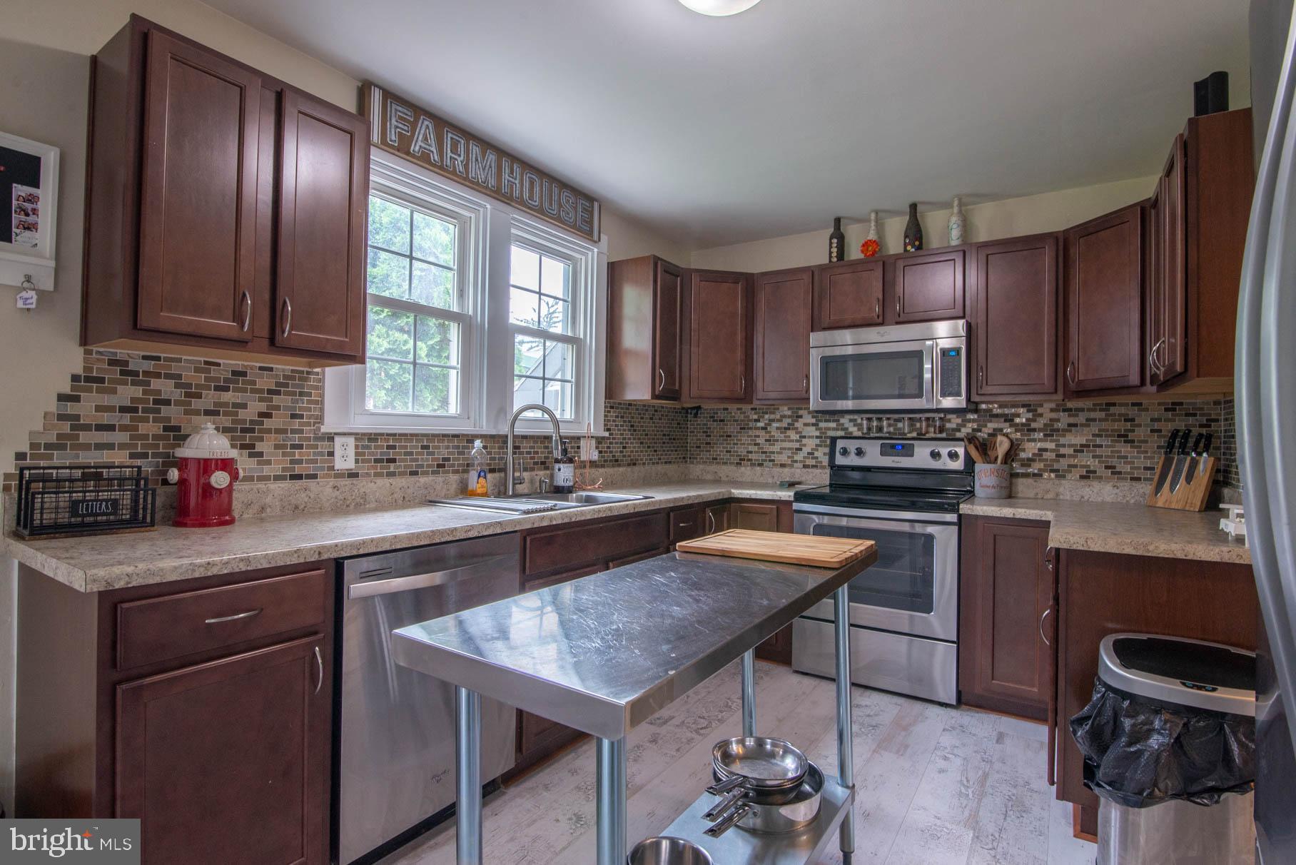 506 Rohrerstown Road Lancaster, PA 17603 - Photo 16 of 45 Gallery Image 16