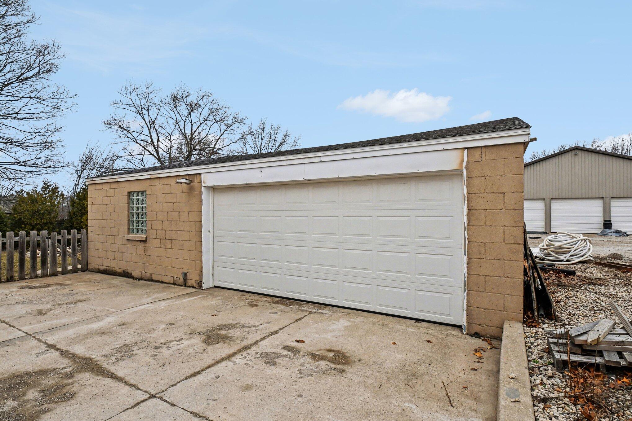 1109 Stateline Road Niles, MI 49120 - Photo 12 of 16 013_file_9000