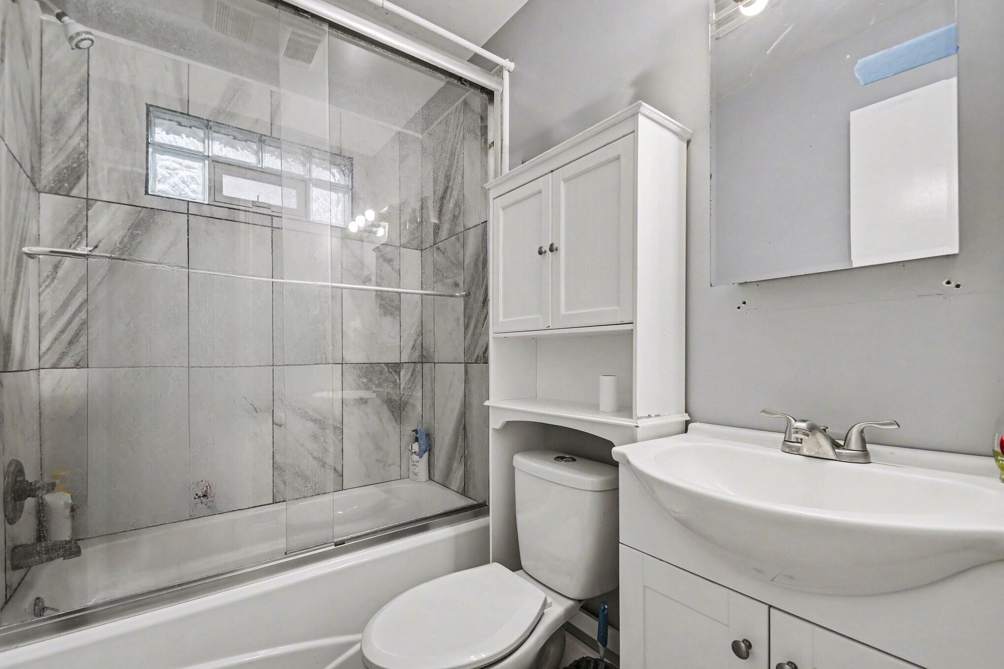 1109 Stateline Road Niles, MI 49120 - Photo 10 of 16 010_file_6055 - Edited