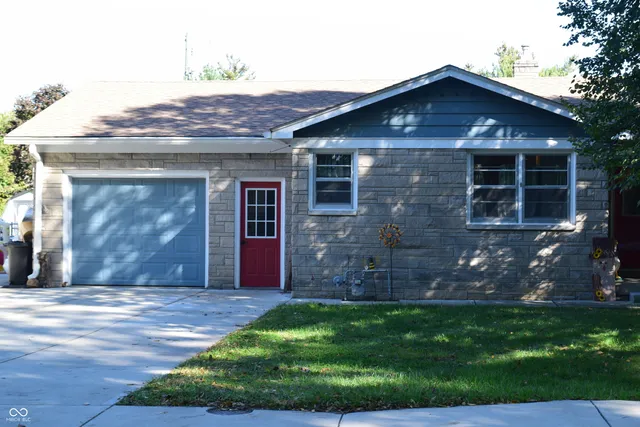 $275,000 | 1039 South Main Street, Martinsville, IN 46151