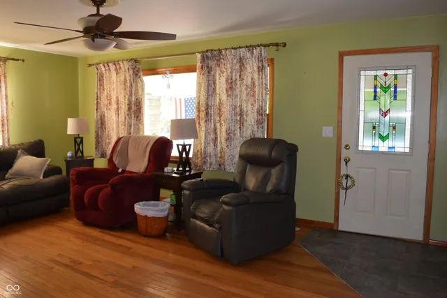 $275,000 | 1039 South Main Street, Martinsville, IN 46151