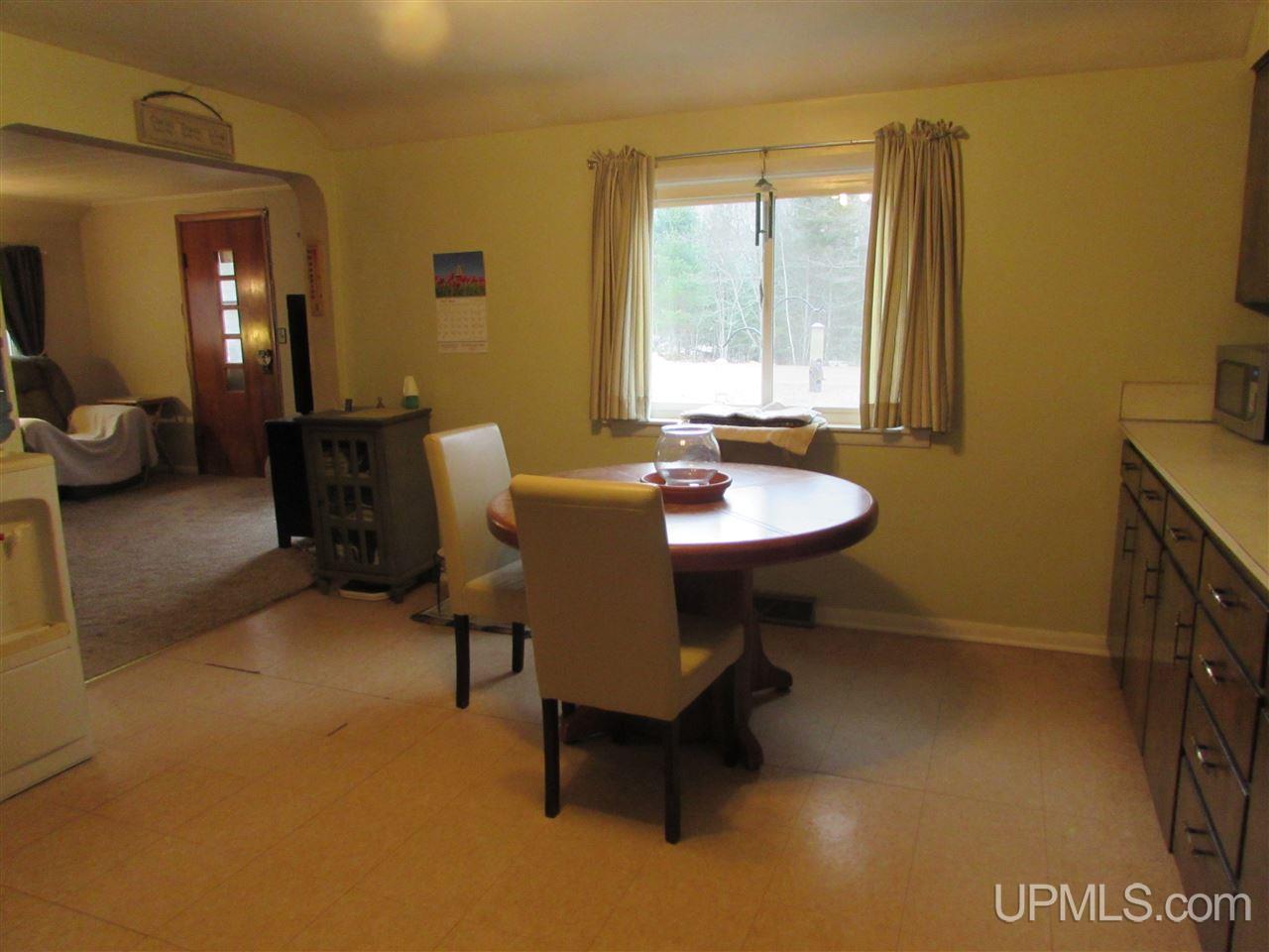 N9309 Sand River Road Deerton, MI 49822 - Photo 5 of 16 Gallery Image 5