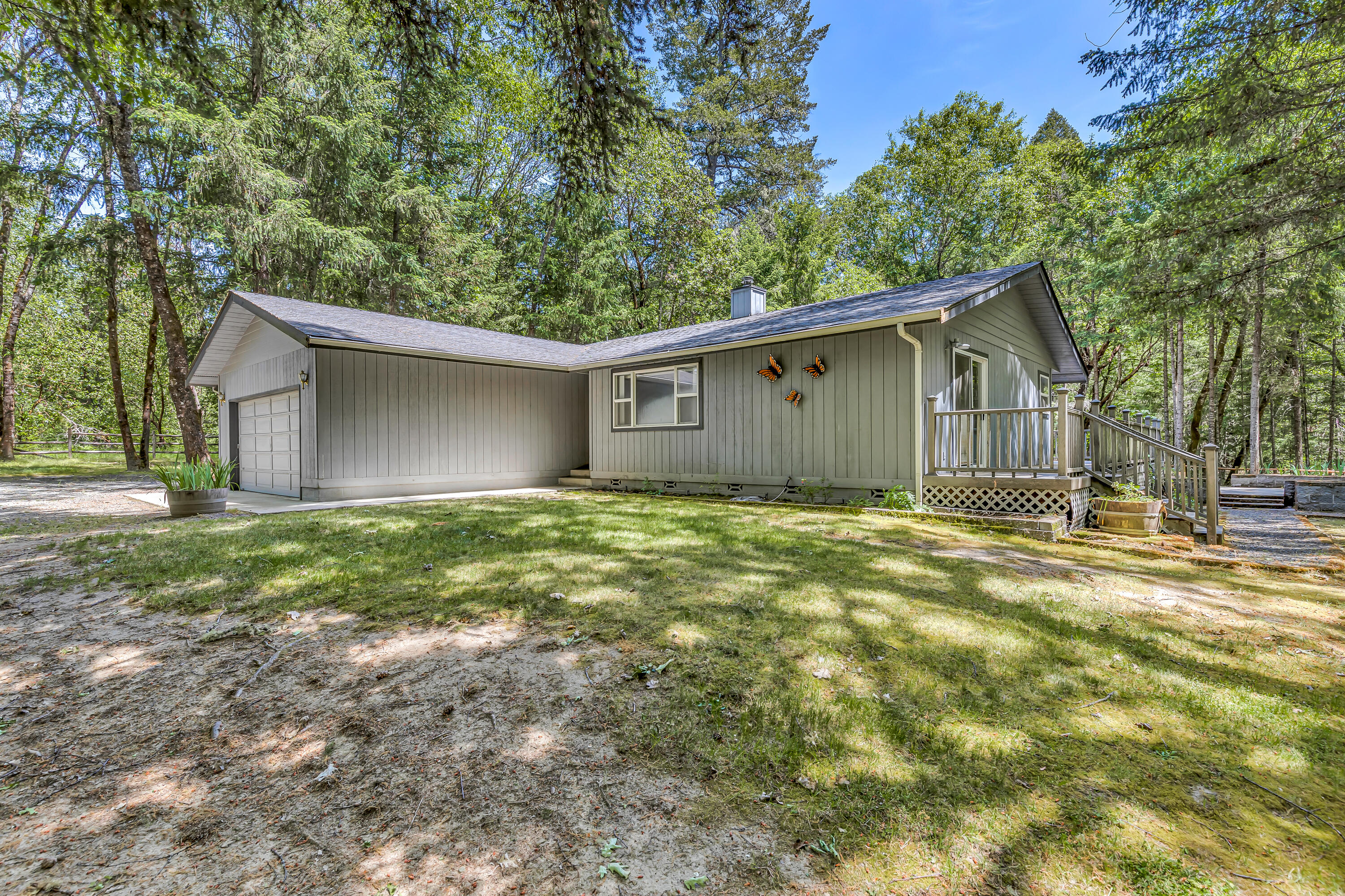 311 Peco Road Grants Pass, OR 97526 - Photo 32 of 67 9R9A1513