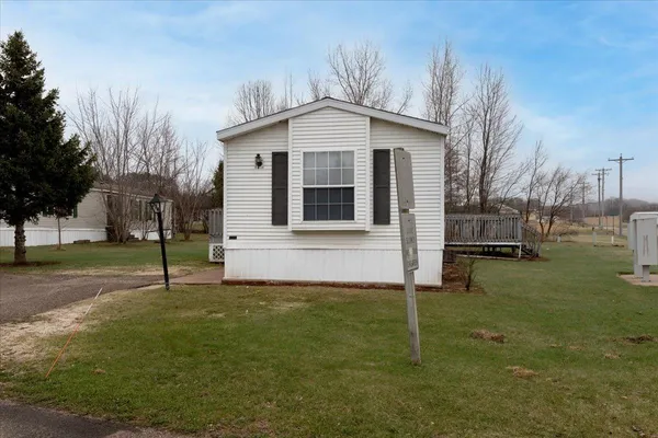 $59,900 | 118 Park Drive, Unit 254, Colfax, WI 54730