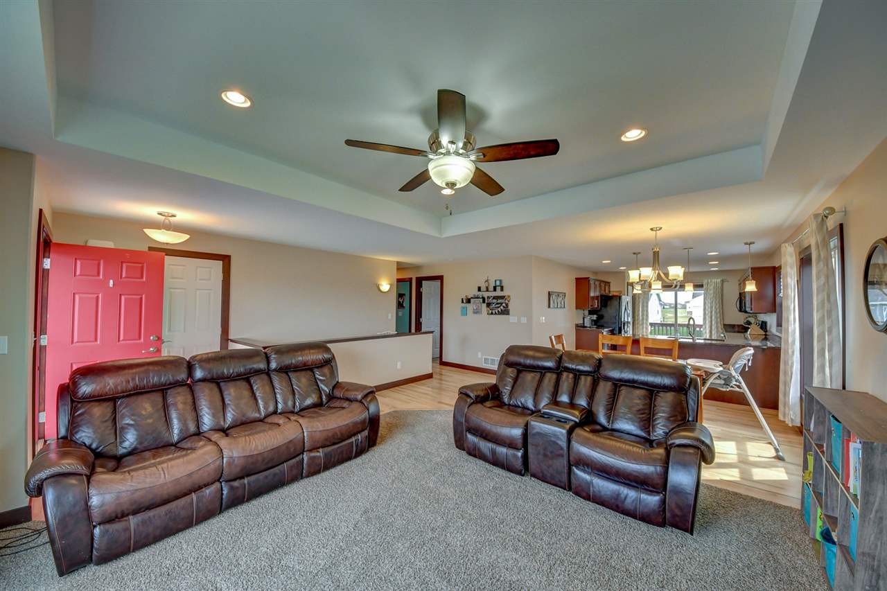 355 Saddleback Road Marion, IA 52302 - Photo 11 of 47 Gallery Image 11