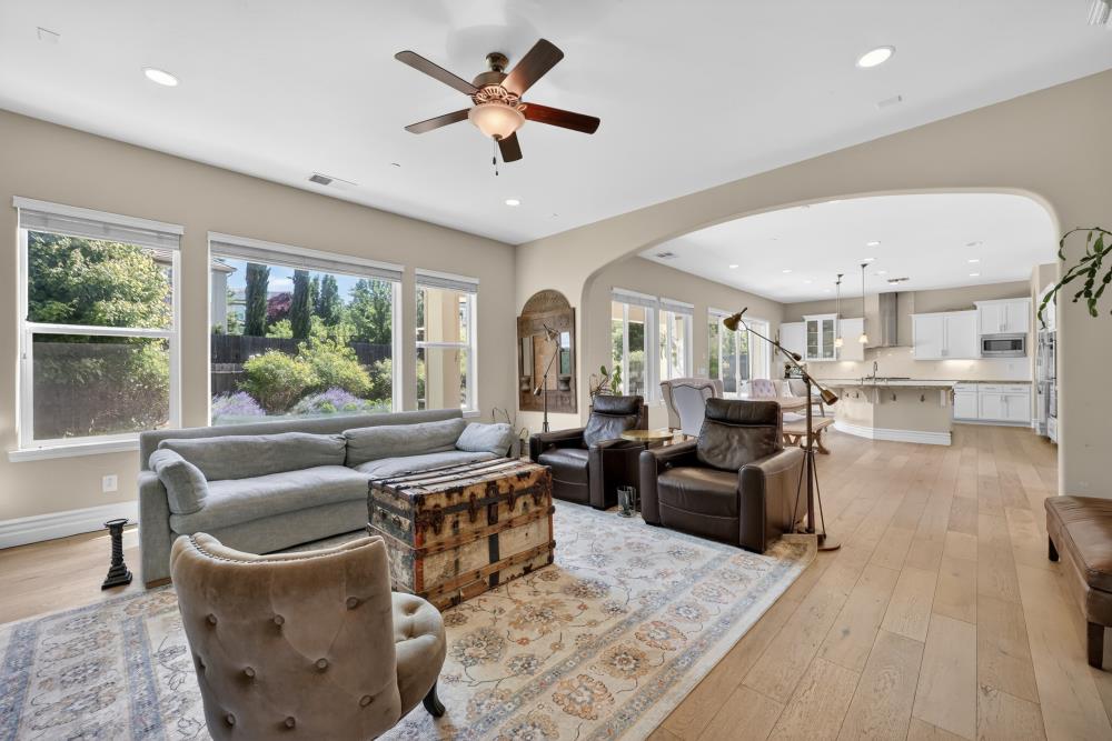 4661 Ravine Crossing Court Rocklin, CA 95677 - Photo 7 of 62