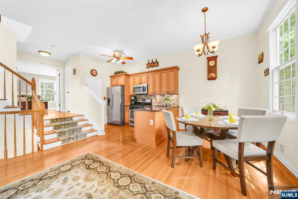 15 Nuthatcher Court Wayne, NJ 07470 - Photo 6 of 34