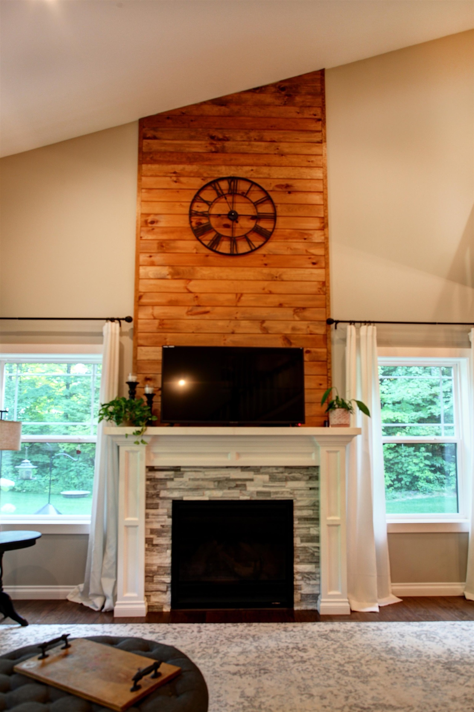 359 West Valley Road Maple City, MI 49664 - Photo 7 of 46