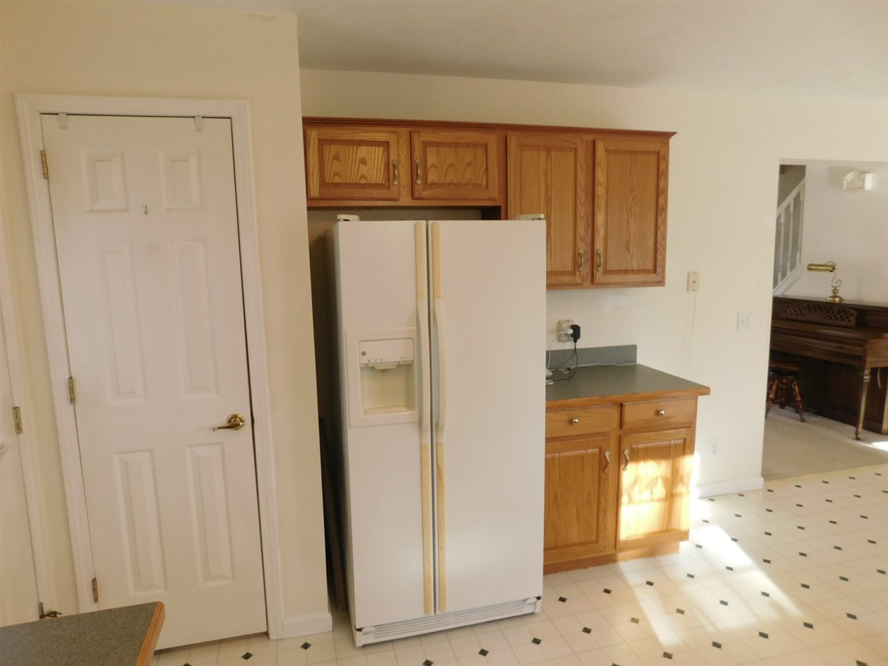 32 Fox Ridge Drive Berwick, ME 03901 - Photo 3 of 10 Gallery Image 3