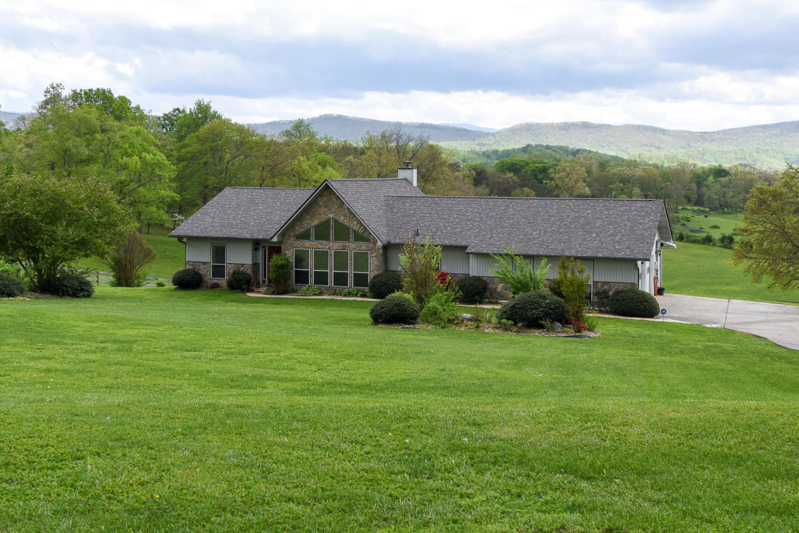 3120 Pineview Road Maryville, TN 37803 - Photo 1 of 31 3120 PINEVIEW ROAD MARYVILLE, TN 37803
