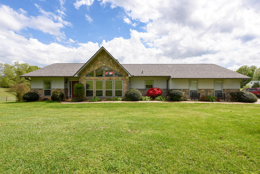 3120 Pineview Road Maryville, TN 37803 - Photo 30 of 31 Front View