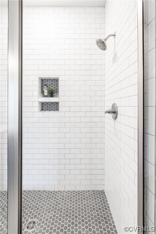 13140 Beach Road Chesterfield, VA 23832 - Photo 22 of 34 a bathroom with a shower