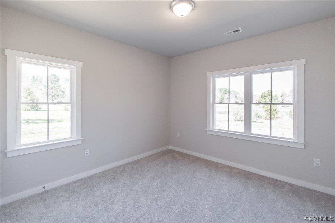 13140 Beach Road Chesterfield, VA 23832 - Photo 25 of 34 an empty room with a window