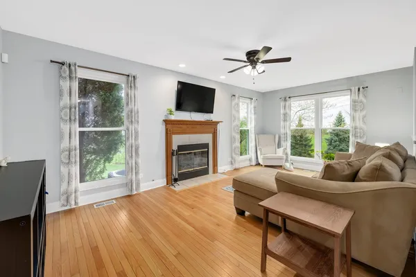 $425,000 | 772 Rebecca Lane, Bolingbrook, IL 60440