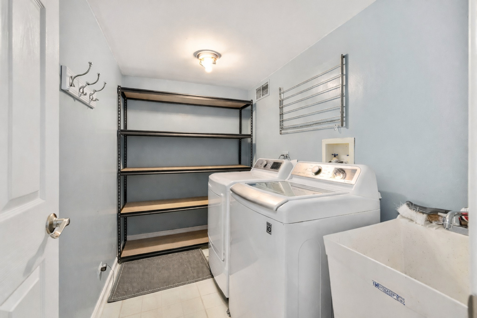 772 Rebecca Lane Bolingbrook, IL 60440 - Photo 16 of 27 a utility room with dryer and washer