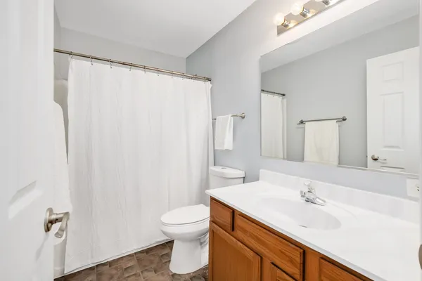 $425,000 | 772 Rebecca Lane, Bolingbrook, IL 60440