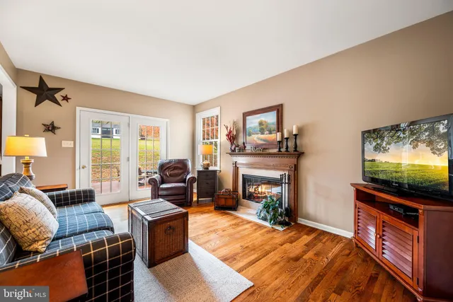 $600,000 | 4 Pierce Lane, Downingtown, PA 19335