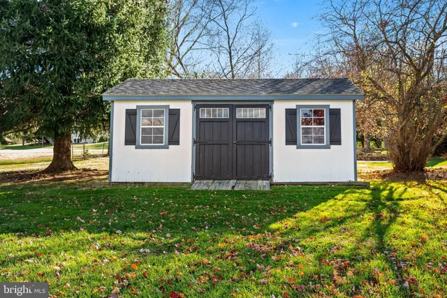 $600,000 | 4 Pierce Lane, Downingtown, PA 19335