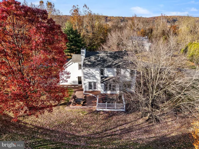 $600,000 | 4 Pierce Lane, Downingtown, PA 19335