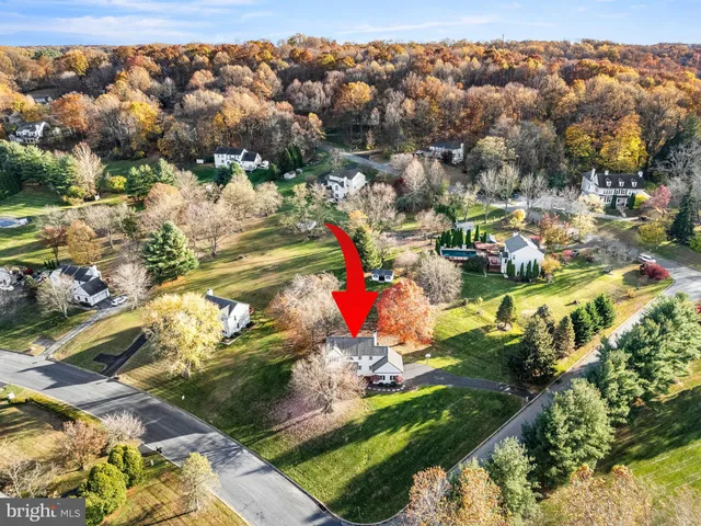 $600,000 | 4 Pierce Lane, Downingtown, PA 19335