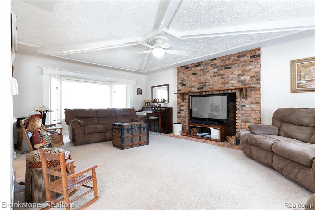 25954 22 Mile Road Chesterfield, MI 48051 - Photo 4 of 33