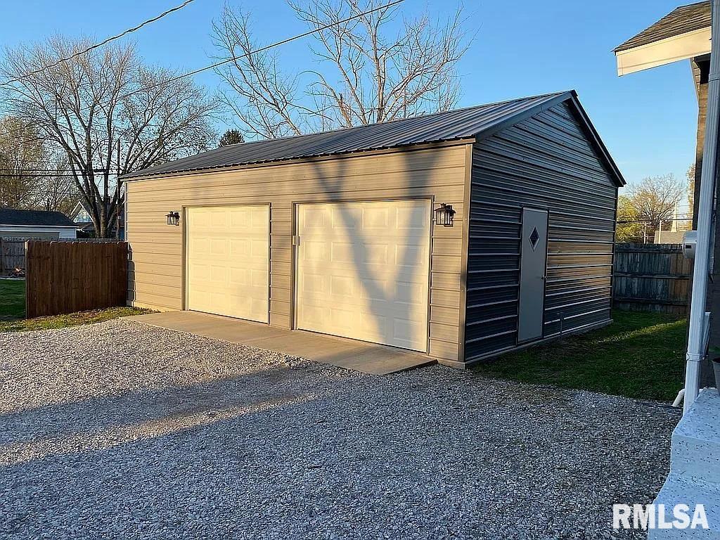 717 East Main Street Benton, IL 62812 - Photo 13 of 16