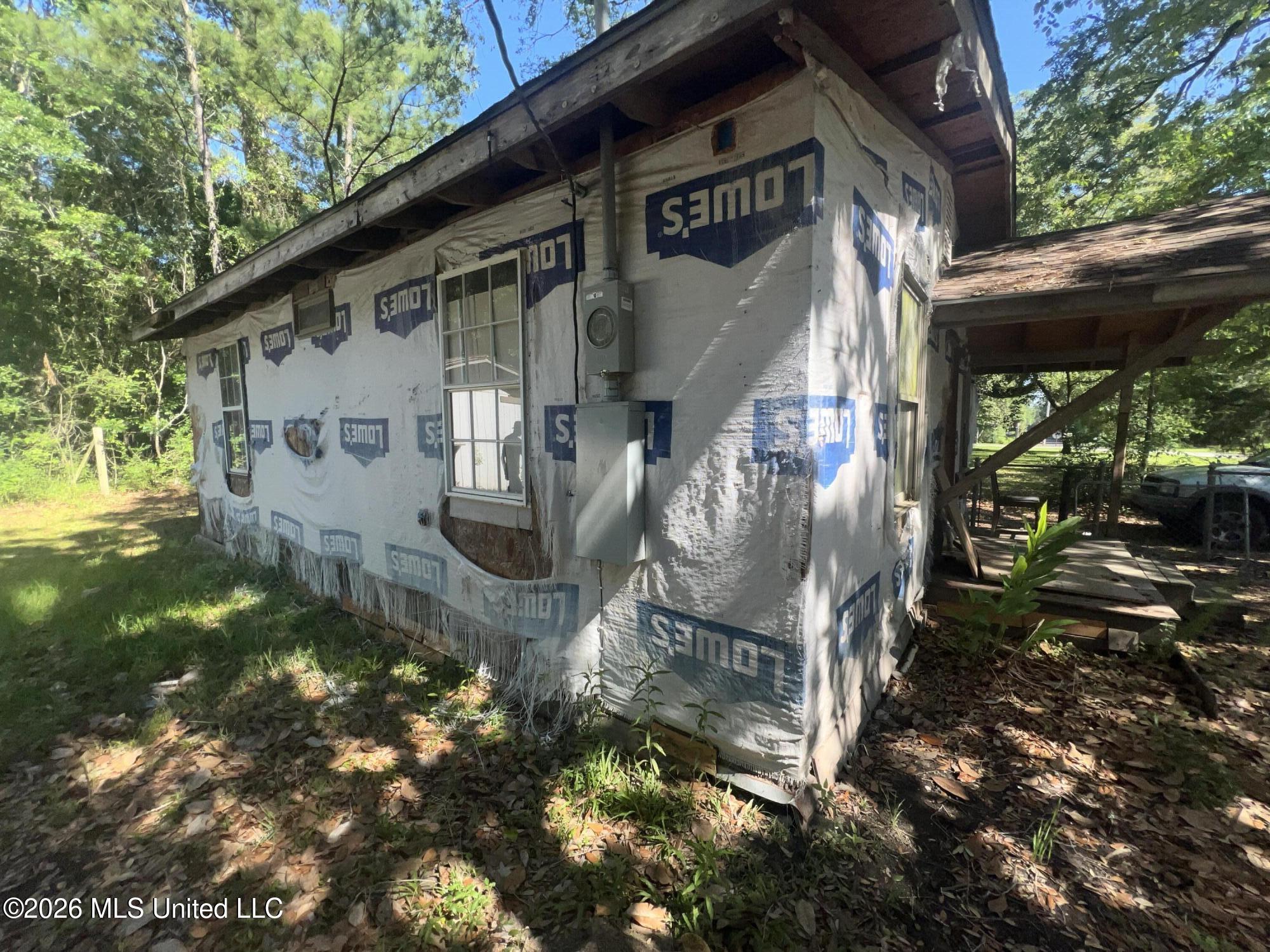8317 Barron Road Moss Point, MS 39562 - Photo 2 of 18 IMG_3300