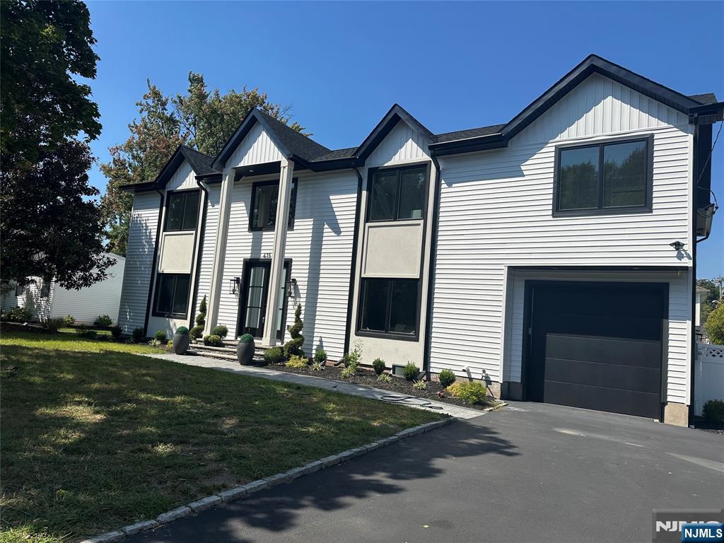 415 Bailey Road Paramus, NJ 07652 - Photo 2 of 44