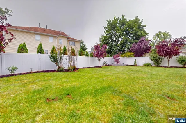 $10,000 | 415 Bailey Road, Paramus, NJ 07652