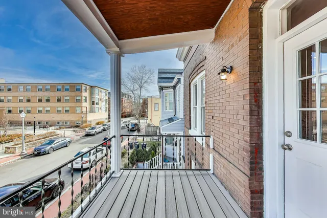 $1,049,000 | 212 Elm Street Northwest, Washington, DC 20001