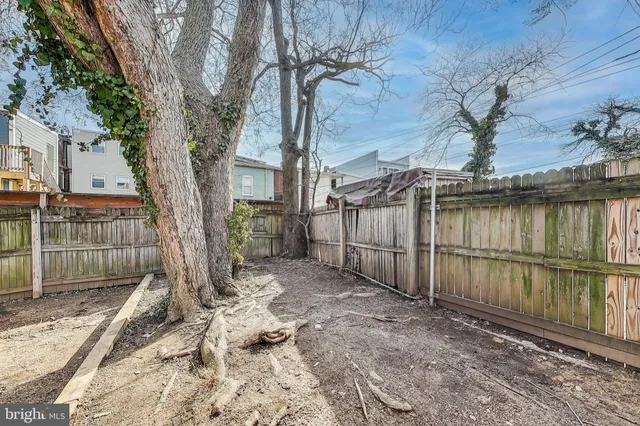 $1,049,000 | 212 Elm Street Northwest, Washington, DC 20001