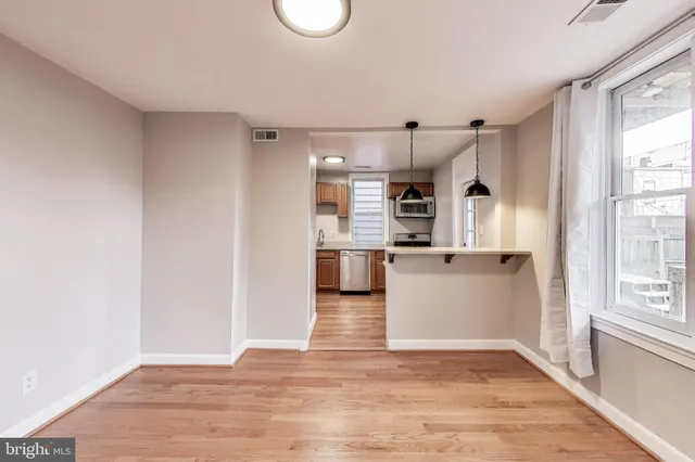 $1,049,000 | 212 Elm Street Northwest, Washington, DC 20001