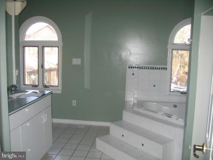 7680 Pine Knob Road Pasadena, MD 21122 - Photo 5 of 6 Bath #1