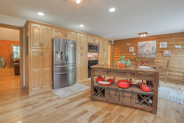 $950,000 | 118 Robert Simmons Road, Westmoreland, TN 37186