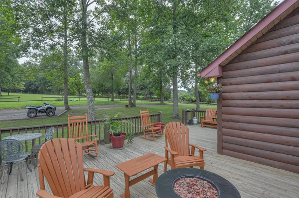 $950,000 | 118 Robert Simmons Road, Westmoreland, TN 37186