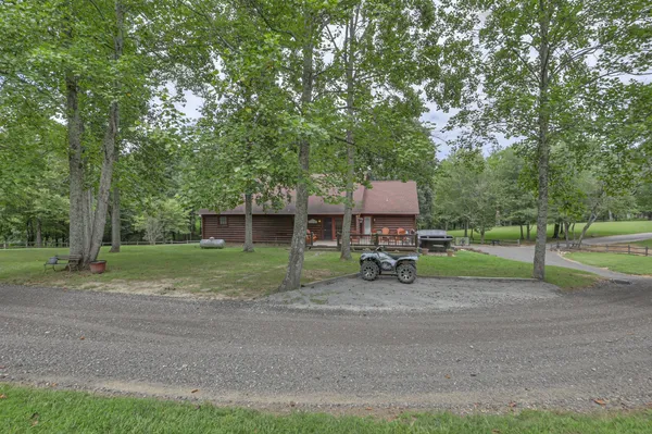 $950,000 | 118 Robert Simmons Road, Westmoreland, TN 37186