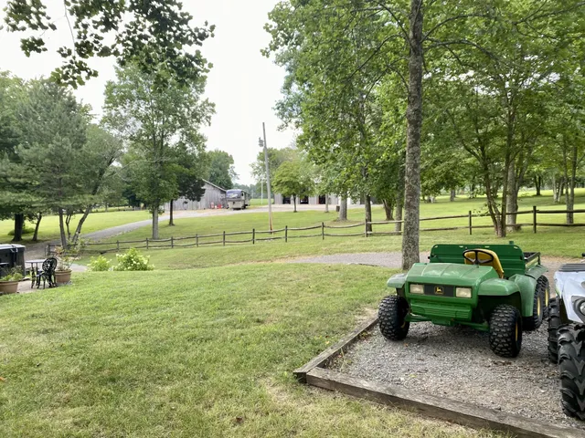 $995,000 | 118 Robert Simmons Road, Westmoreland, TN 37186