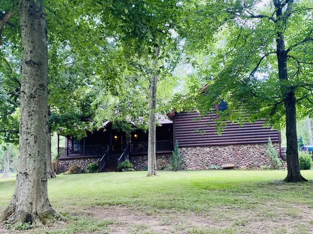 $995,000 | 118 Robert Simmons Road, Westmoreland, TN 37186