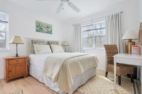 $2,495,000 | 120 Talmage Farm Lane, East Hampton, NY 11937