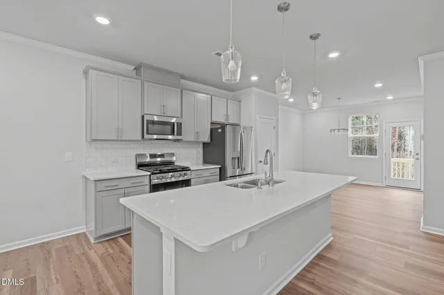 $2,200 | 504 Light Oak Way, Apex, NC 27539