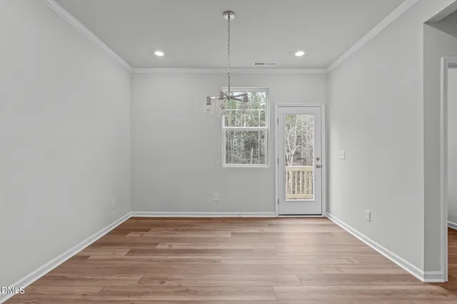 $2,200 | 504 Light Oak Way, Apex, NC 27539