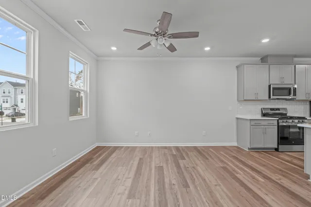 $2,200 | 504 Light Oak Way, Apex, NC 27539