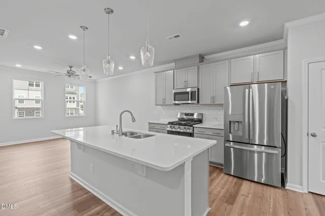 $2,200 | 504 Light Oak Way, Apex, NC 27539