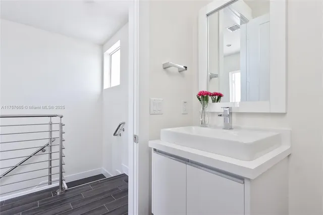 $899,900 | Doral, Doral, FL 33178