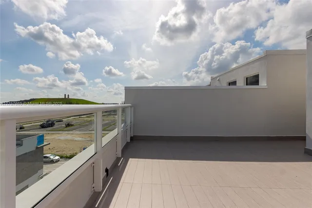 $899,900 | Doral, Doral, FL 33178